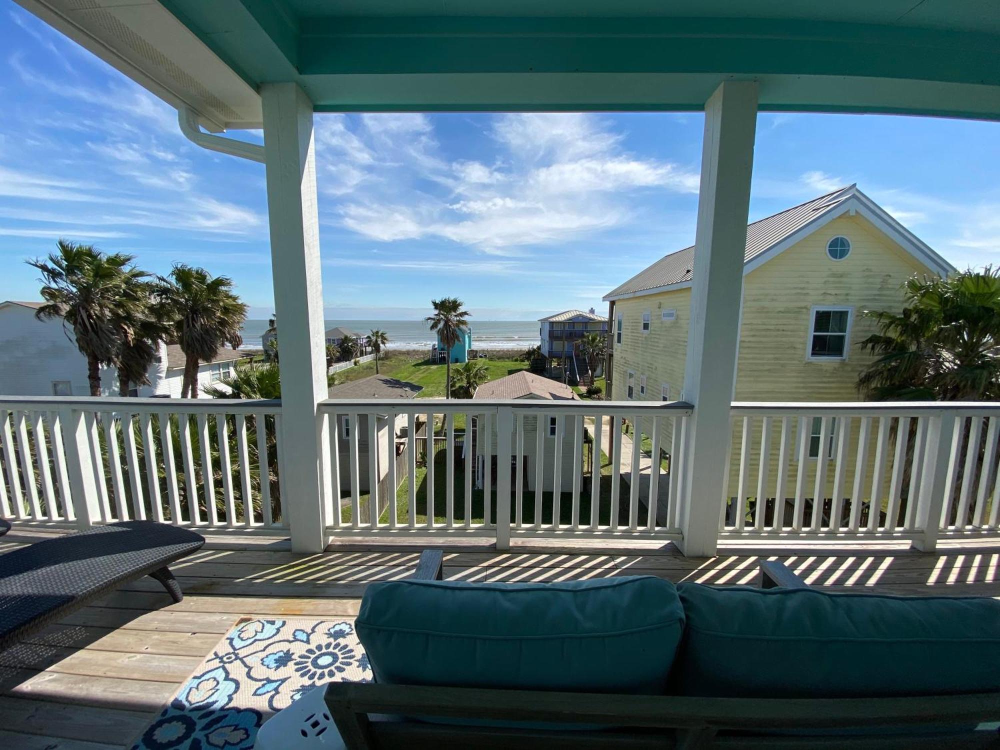 Beachside Paradise Retreat With Luxury Villa Galveston Exterior foto